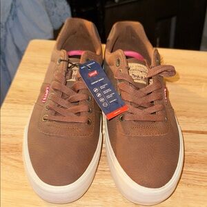 Levi's Men's Brown Sneakers with Pink Accents